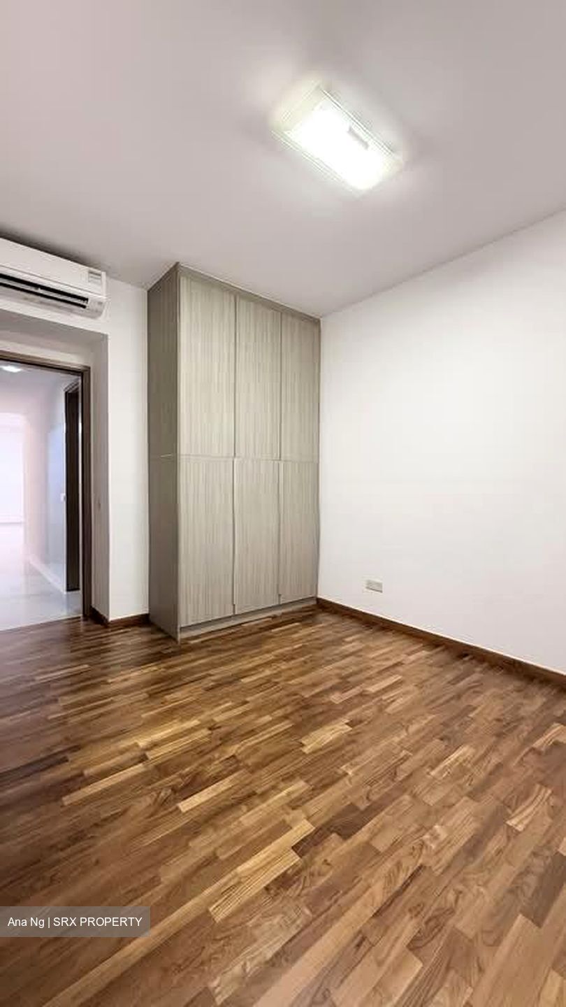 The Metropolitan Condominium (D3), Condominium #558546301